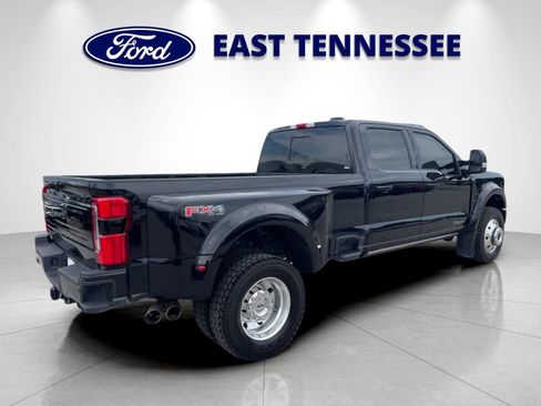 Used 2025 Ford F450 Platinum w/ FX4 Off-Road Package AWD/4WD image 3