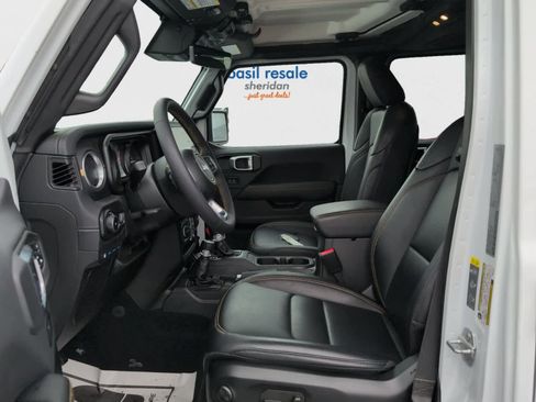 Used 2024 Jeep Wrangler Sahara w/ Technology Group image 13