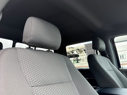 Used 2016 Ford F150 XLT w/ Equipment Group 302A Luxury image 16