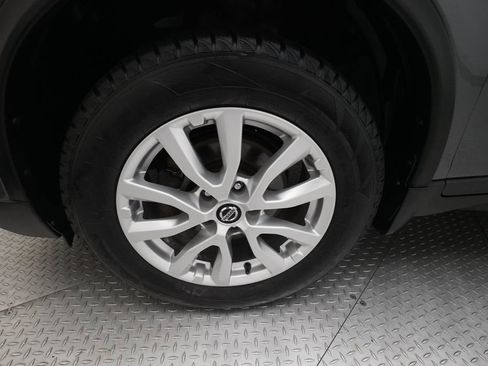 Used 2019 Nissan Rogue SV AWD/4WD image 25