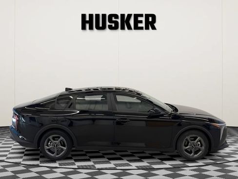 Used 2025 Kia K4 FWD image 2