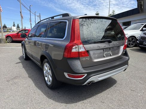 Used 2011 Volvo XC70 T6 AWD/4WD image 3