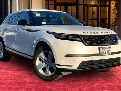 Used 2025 Land Rover Range Rover Velar S image 2