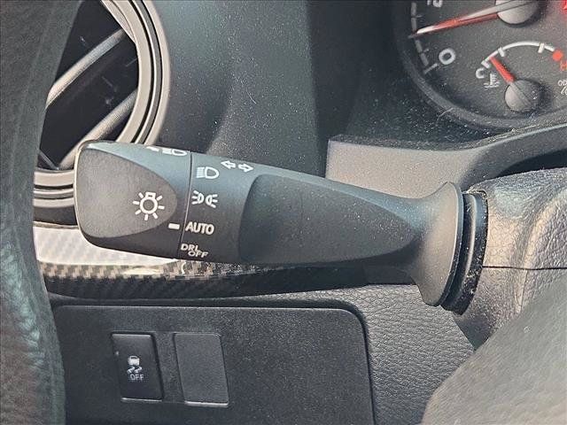Used 2021 Toyota Tacoma SR AWD/4WD image 15