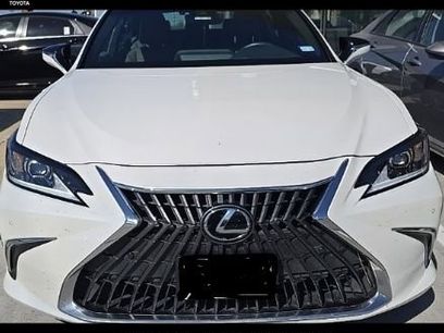 Used 2024 Lexus ES 350 w/ Premium Package