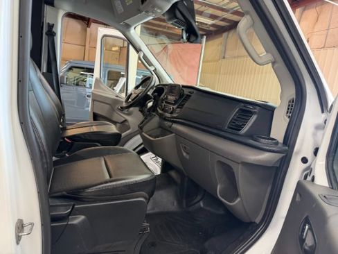 Used 2024 Ford Transit 250 148 Medium Roof w/ Load Area Protection Package RWD image 27