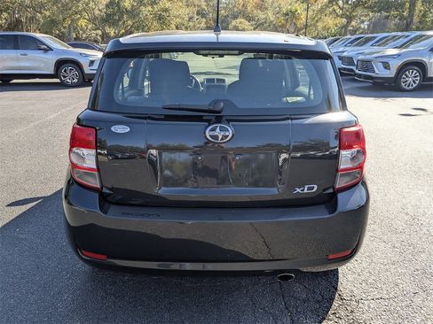 Used 2012 Scion xD image 5