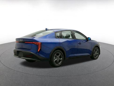 Used 2025 Kia K4 FWD image 9