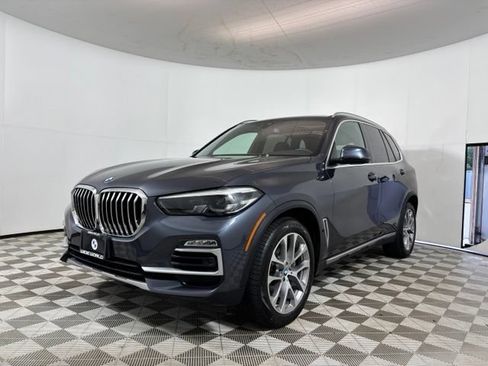 Used 2019 BMW X5 xDrive40i w/ Premium Package 2 AWD/4WD image 3