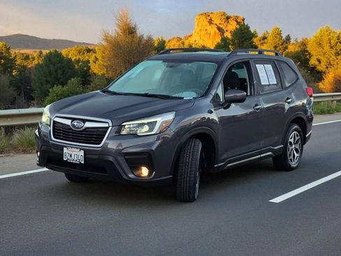 Certified 2021 Subaru Forester Premium w/ Popular Package #1 image 4