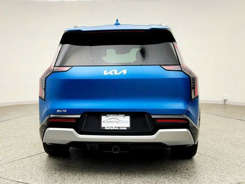 Used 2024 Kia EV9 Land AWD/4WD image 6