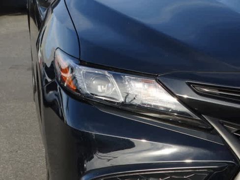 Used 2023 Toyota Camry SE w/ Audio Upgrade Package image 5