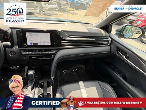 Used 2025 Toyota Camry SE FWD image 17