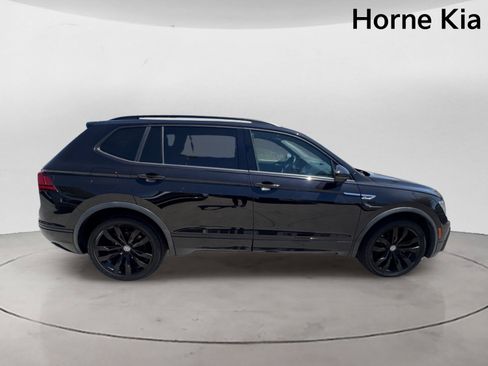 Used 2020 Volkswagen Tiguan SE R-Line FWD image 3