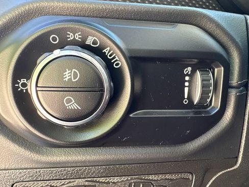 Used 2026 Jeep Gladiator Rubicon AWD/4WD image 24