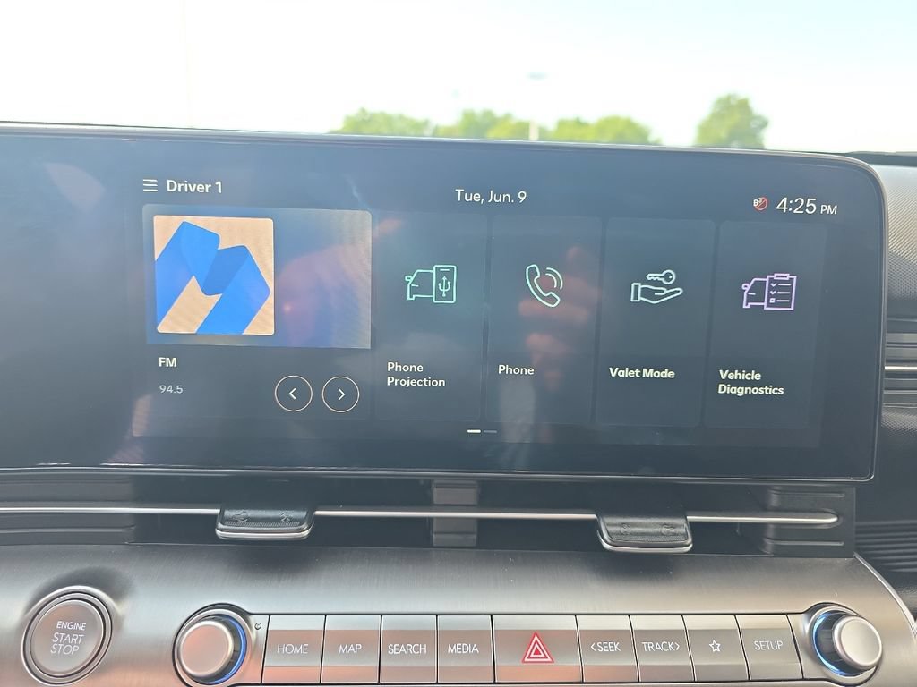 Used 2025 Hyundai Kona SEL FWD image 28