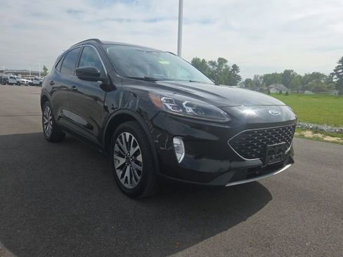 Used 2021 Ford Escape Titanium AWD/4WD image 1