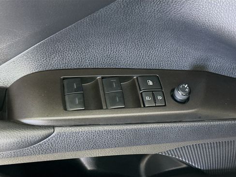 Used 2024 Toyota Camry SE FWD image 15