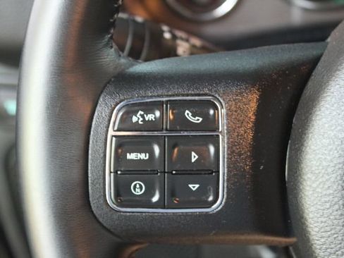 Used 2016 Jeep Wrangler Unlimited Rubicon w/ Dual Top Group AWD/4WD image 13