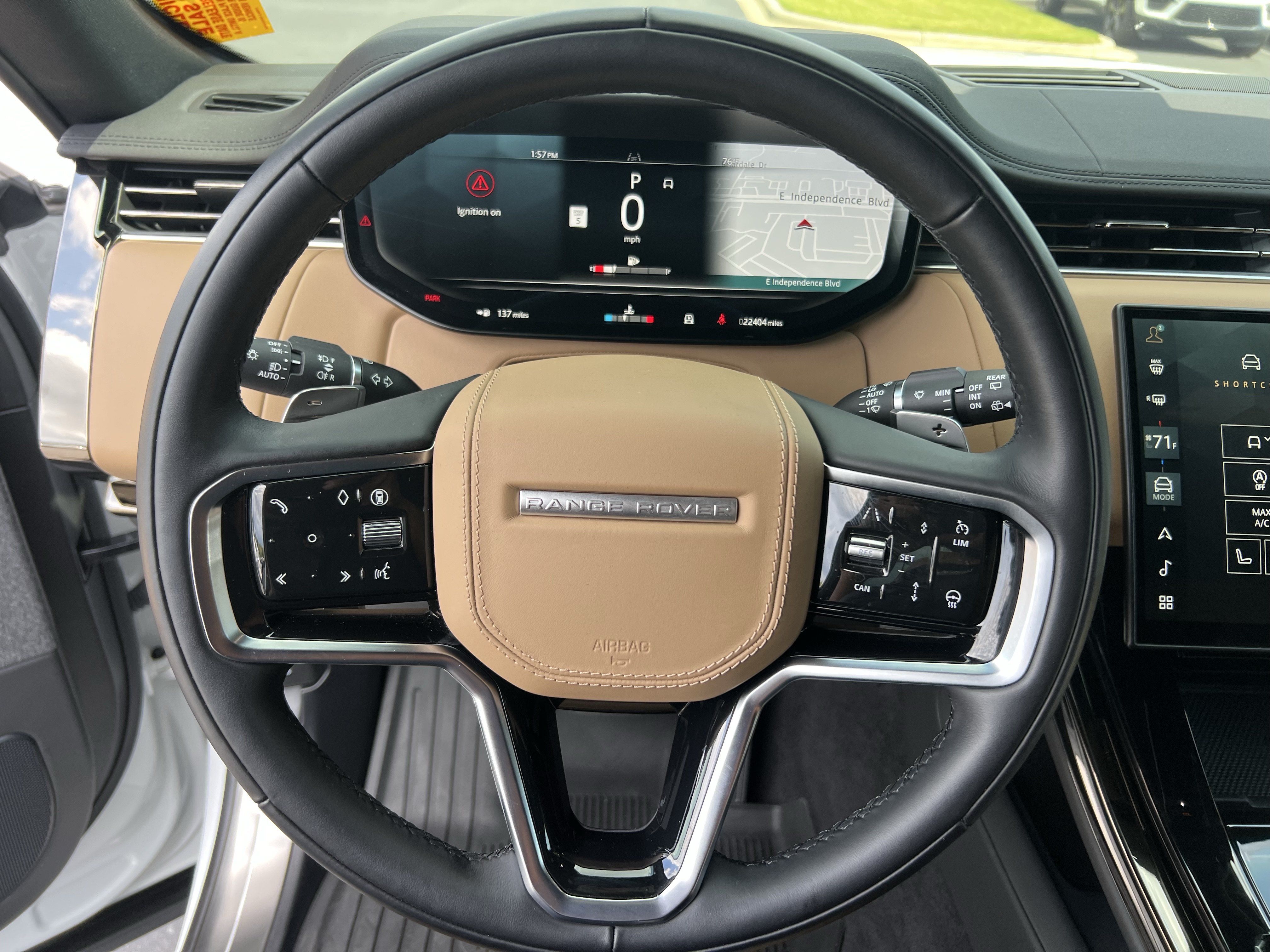 Used 2025 Land Rover Range Rover Sport SE AWD/4WD image 18