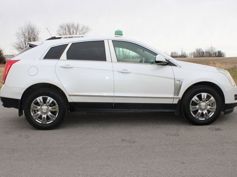 Used 2015 Cadillac SRX Luxury w/ Driver Awareness Package image 8