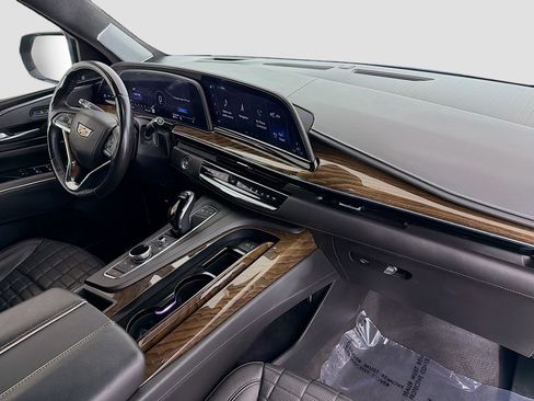 Used 2023 Cadillac Escalade Sport Platinum w/ LPO, ONYX Package AWD/4WD image 27