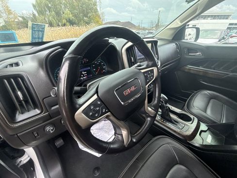 Certified 2022 GMC Canyon Denali image 36