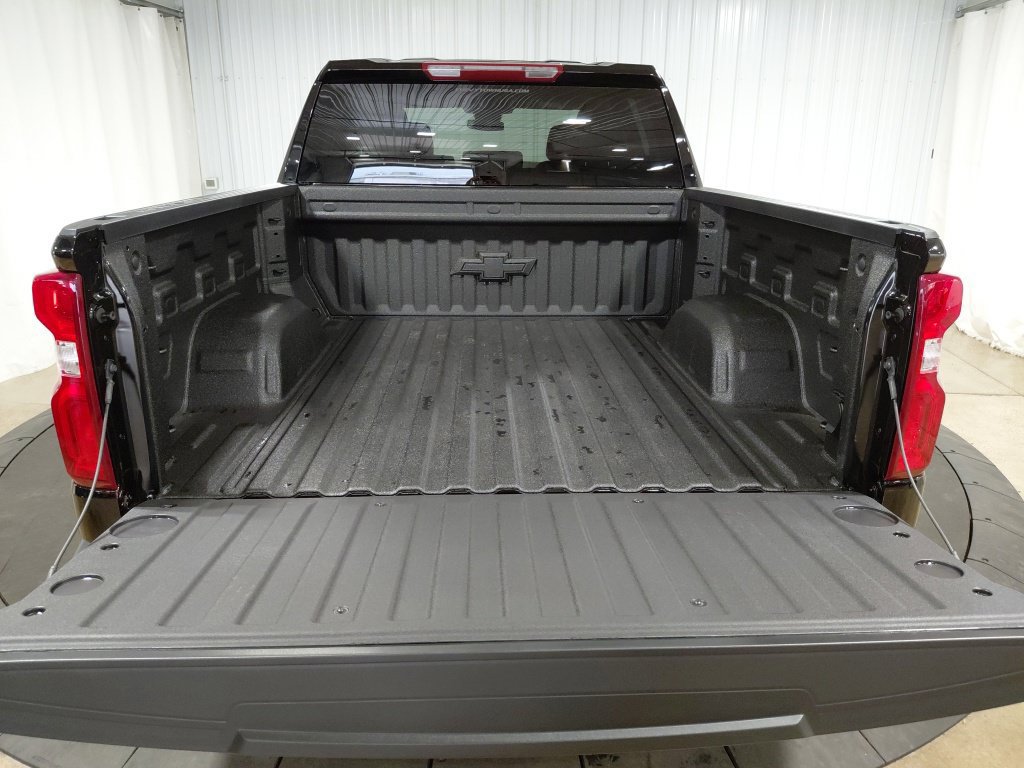 New 2026 Chevrolet Silverado 1500 RST w/ RST Select Package AWD/4WD image 8
