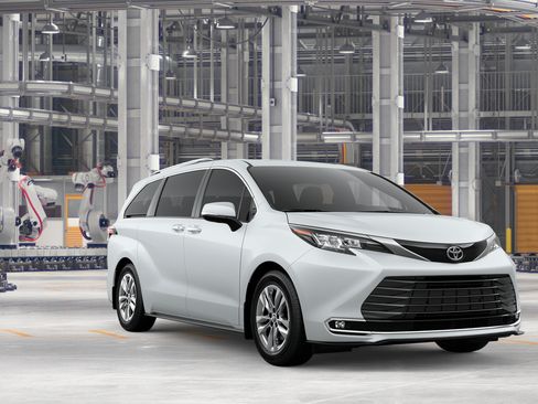 New 2026 Toyota Sienna Limited FWD image 15