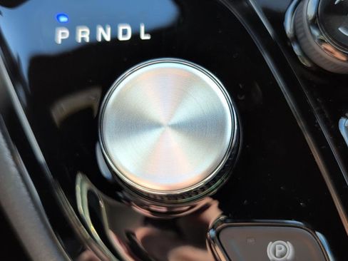 New 2026 Chrysler Pacifica Limited w/ S Appearance Package image 28