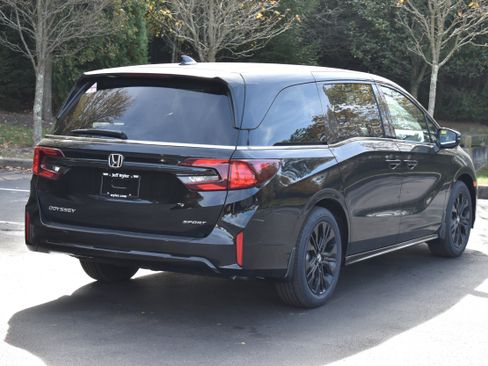 New 2026 Honda Odyssey Sport-L image 8