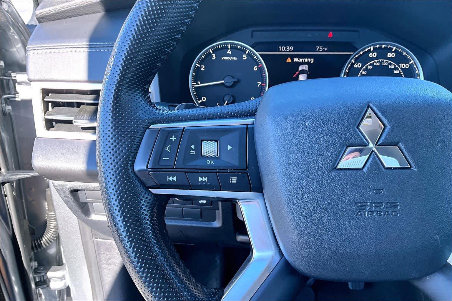 Used 2022 Mitsubishi Outlander SEL AWD/4WD image 24
