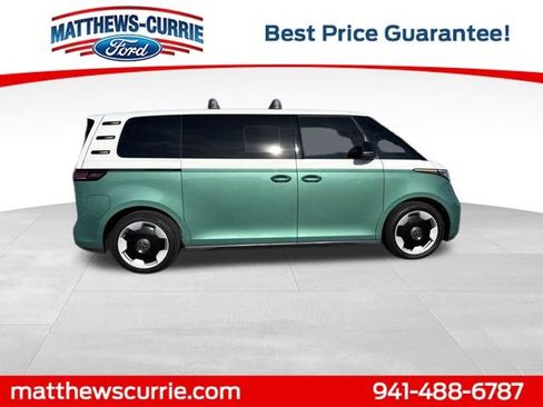 Used 2025 Volkswagen ID. Buzz Pro S Plus RWD image 3