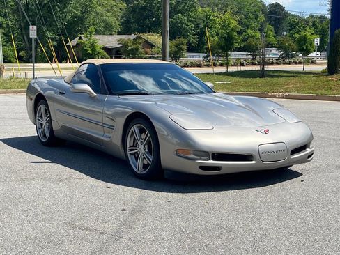 Used 2000 Chevrolet Corvette Convertible w/ Memory Pkg RWD image 16