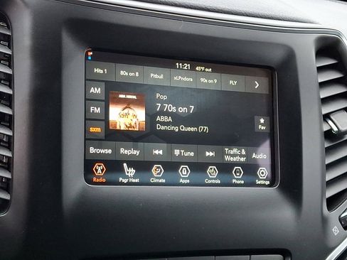 Used 2020 Jeep Cherokee Latitude Lux w/ Quick Order Package 2YH Lux image 29