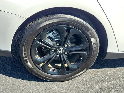 Certified 2025 Honda Accord SE image 36