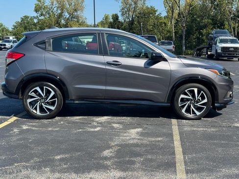 Used 2019 Honda HR-V Sport image 3