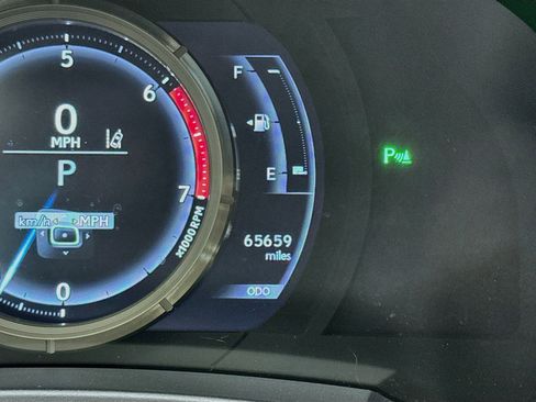 Used 2020 Lexus IS 300 F Sport w/ F Sport Package RWD image 8