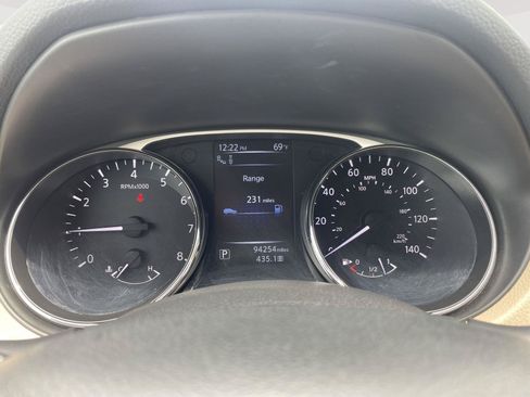 Used 2016 Nissan Rogue SL w/ SL Premium Package AWD/4WD image 2
