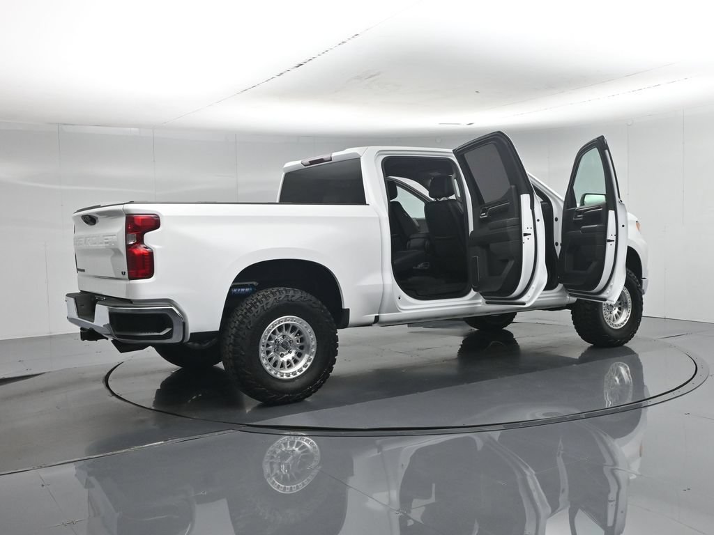 Used 2023 Chevrolet Silverado 1500 LT RWD image 5