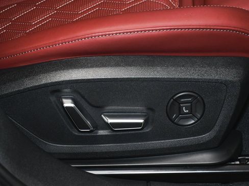 Used 2025 Audi S6 e-tron Prestige w/ 21" Black Optic Package image 69