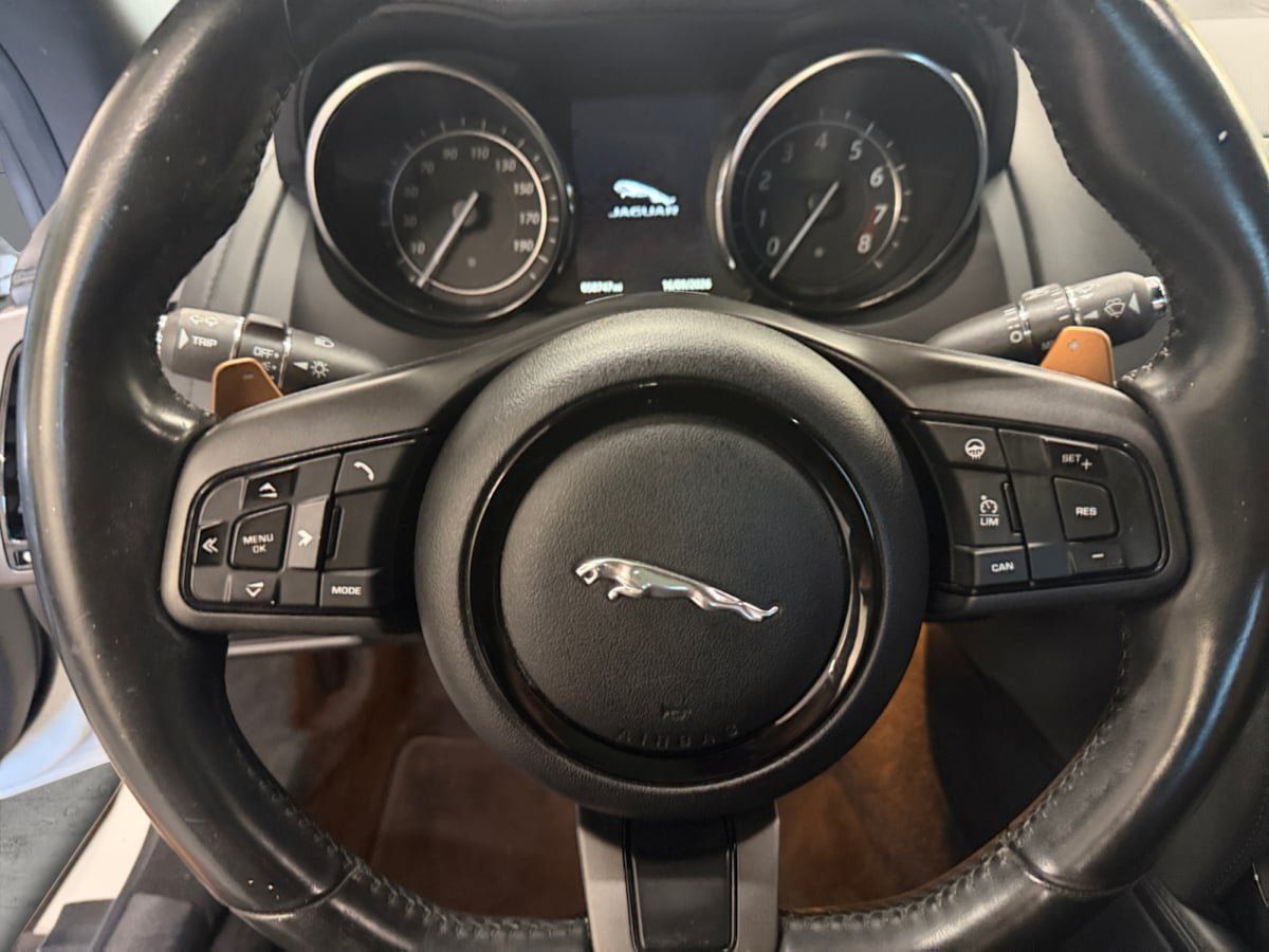 Used 2016 Jaguar F-TYPE S RWD image 13
