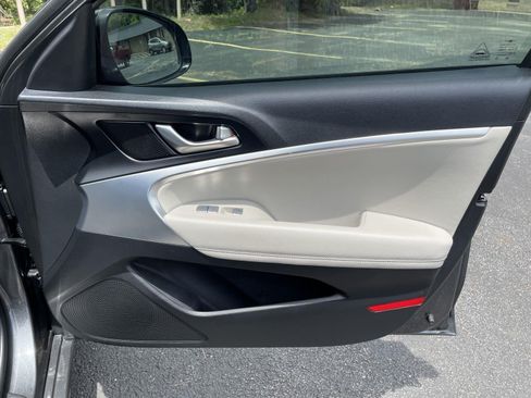Used 2020 Genesis G70 2.0T RWD image 49