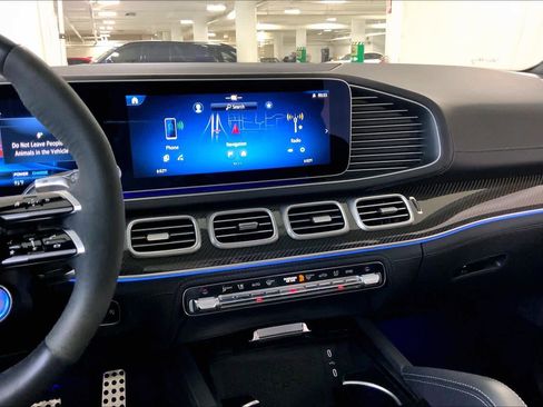 Used 2025 Mercedes-Benz GLE 53 AMG 4MATIC image 6