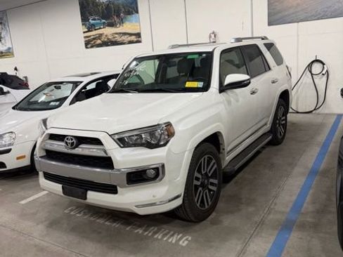 Used 2016 Toyota 4Runner Limited image 2