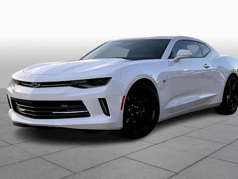 Used 2018 Chevrolet Camaro LT w/ RS Package image 2