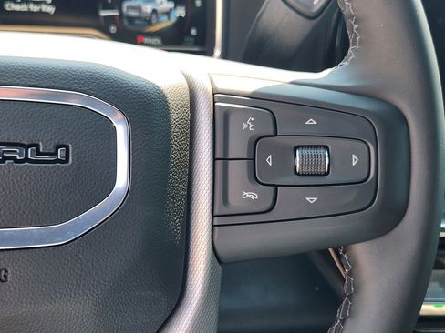 New 2025 GMC Sierra 2500 Denali image 18