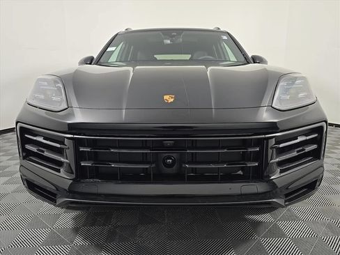 Certified 2026 Porsche Cayenne E-Hybrid AWD/4WD image 10