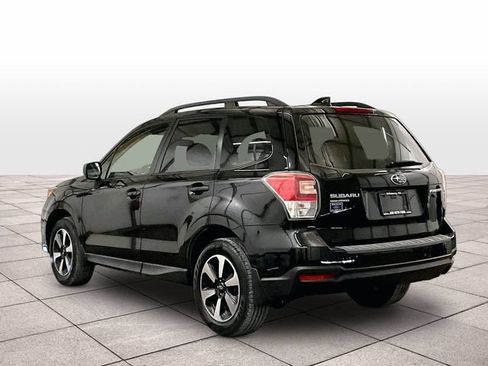 Used 2018 Subaru Forester 2.5i w/ Alloy Wheel Package AWD/4WD image 10