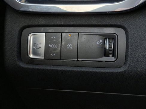 Certified 2025 GMC Acadia Elevation image 27